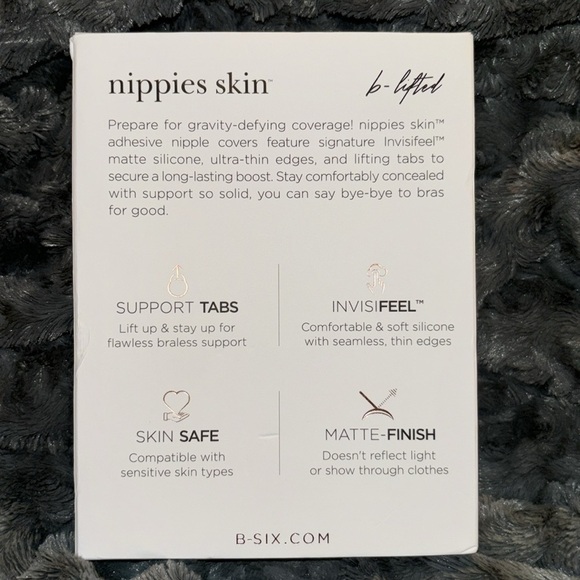 B-SIX Bristol’s Nippies Skin Lift Ultimate Nipple Cover - Picture 3 of 5